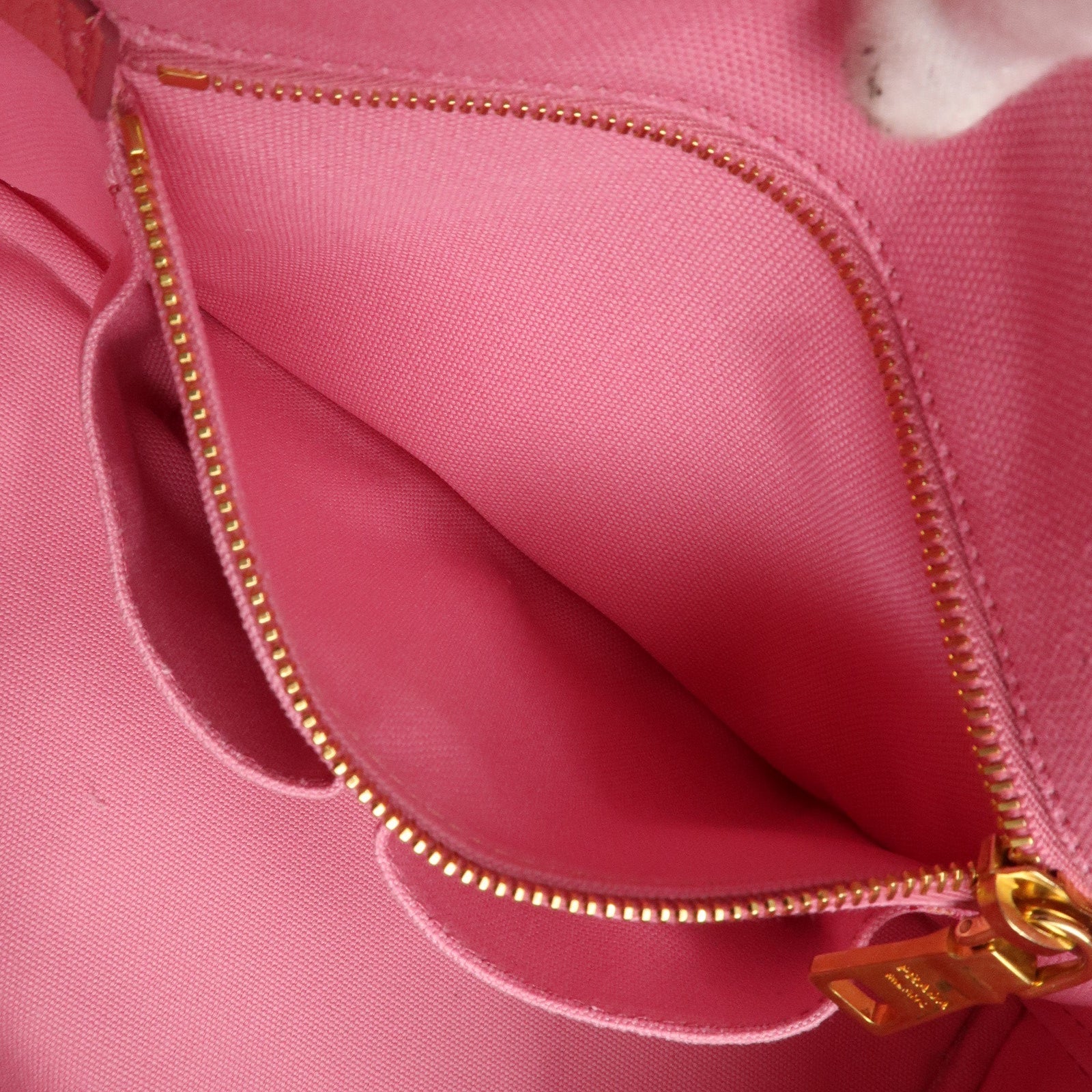 PRADA BAG