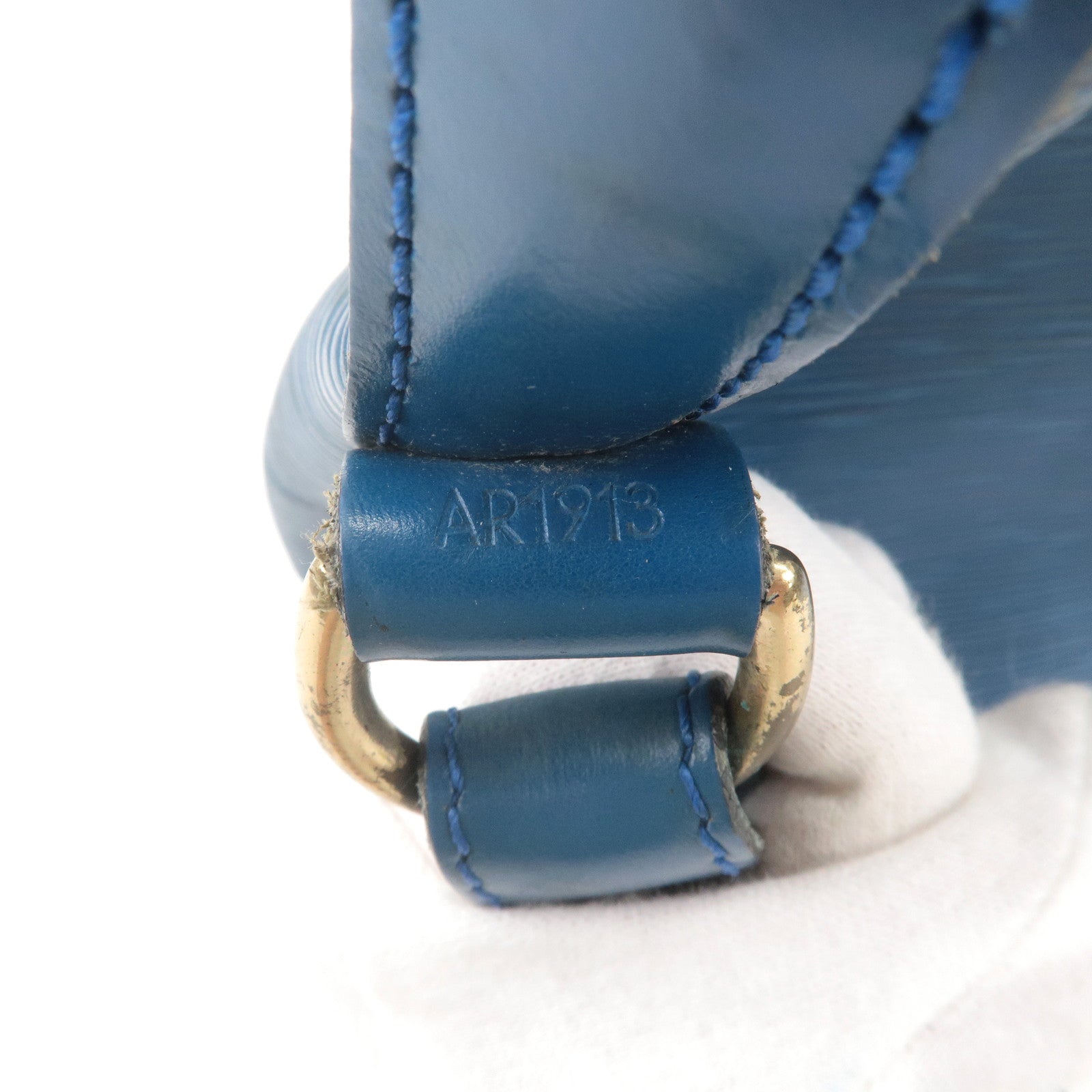 Louis Vuitton Epi Noe Shoulder Bag Toledo Blue M44005