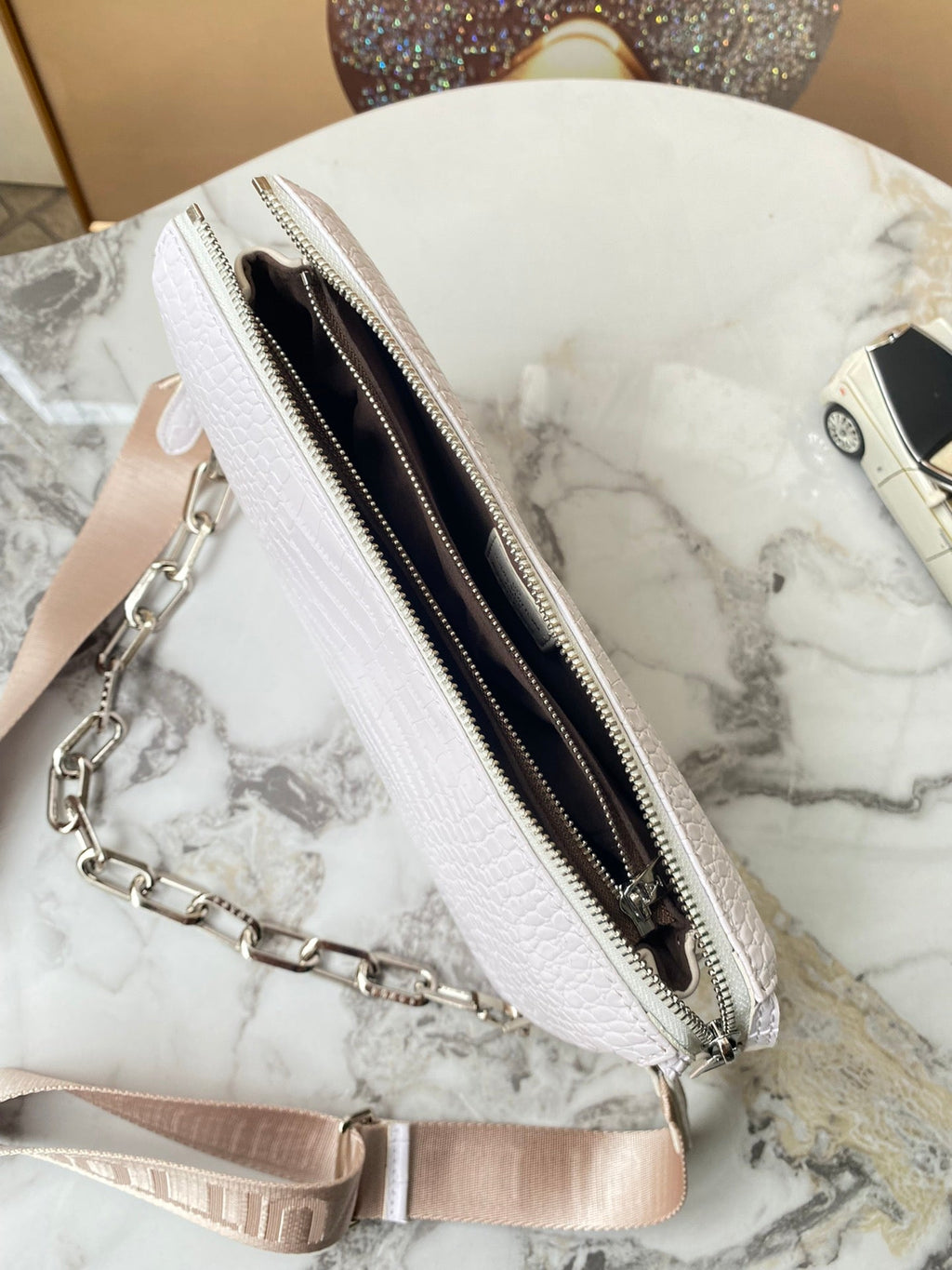 Luxury Bags Louis Vuitton  784
