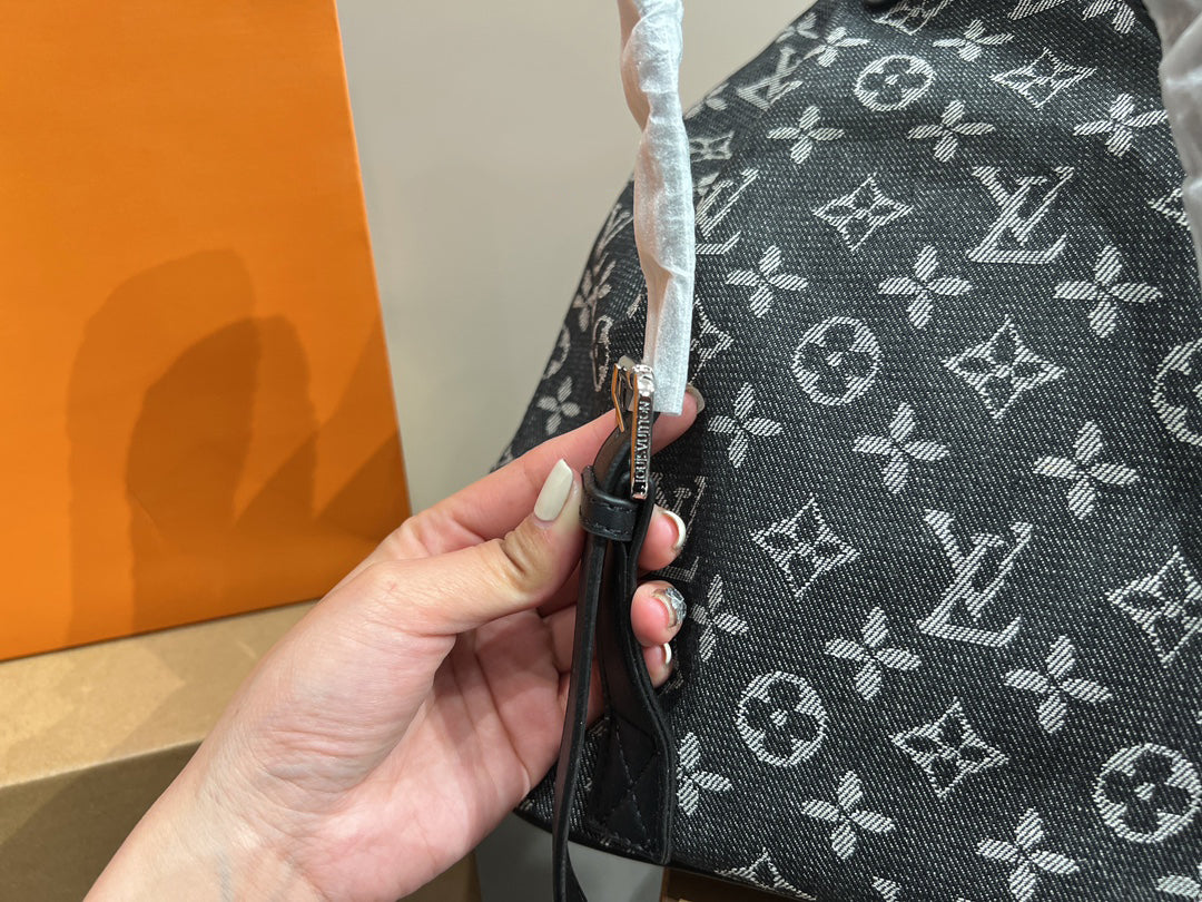 Luxury Bags Louis Vuitton  753
