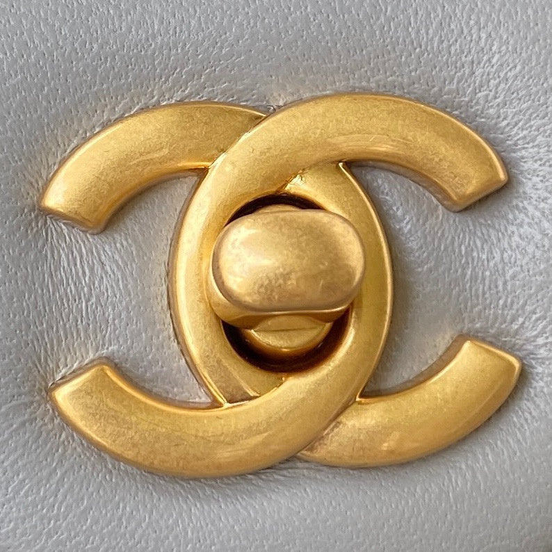 aura-bags - Chanel Bags - 7640