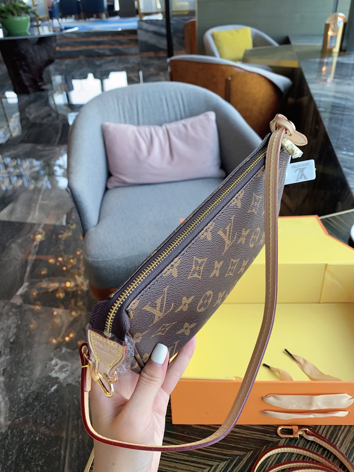 Designer Handbags louis vuitton 072