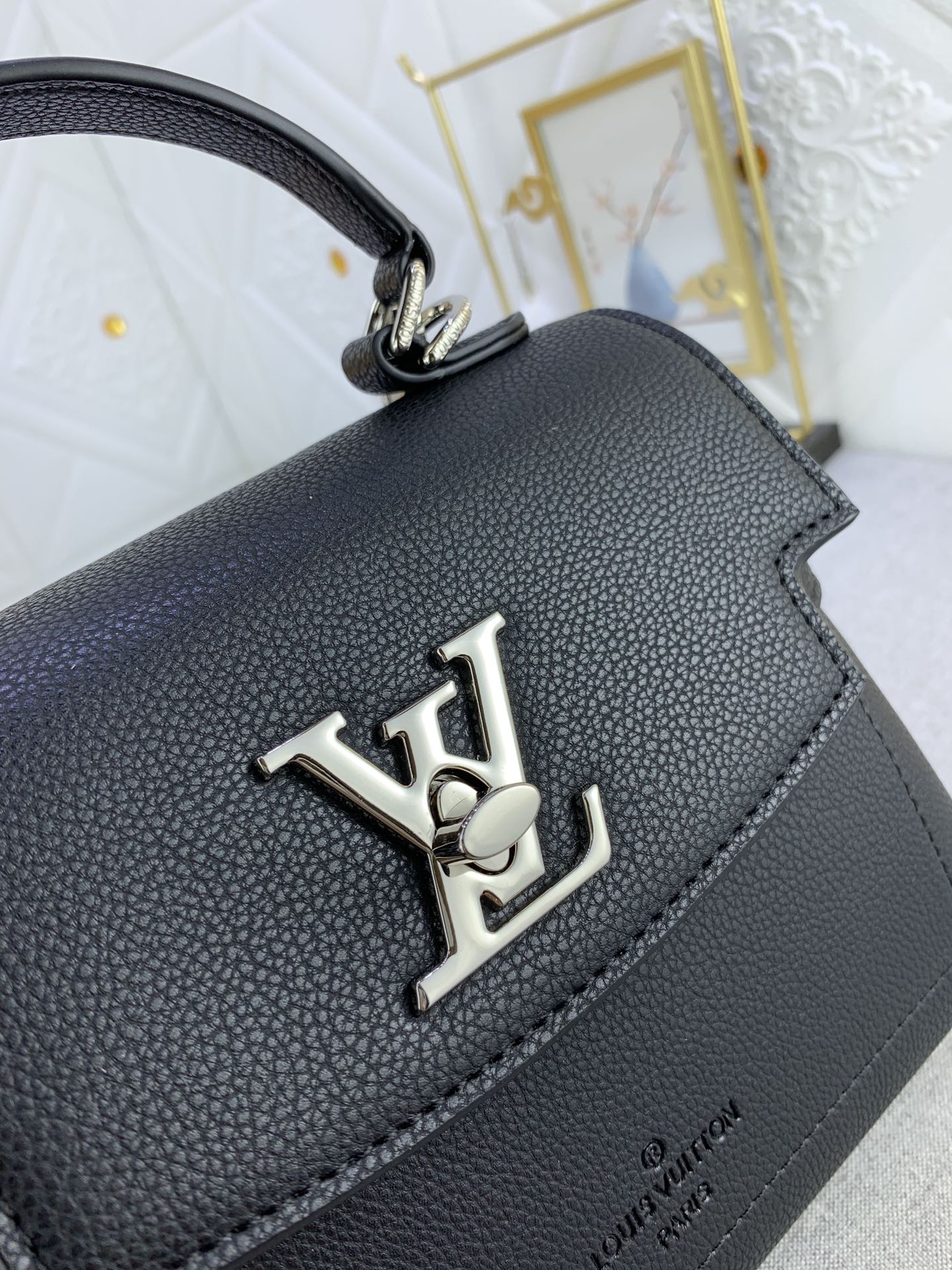 Luxury Bags Louis Vuitton  744