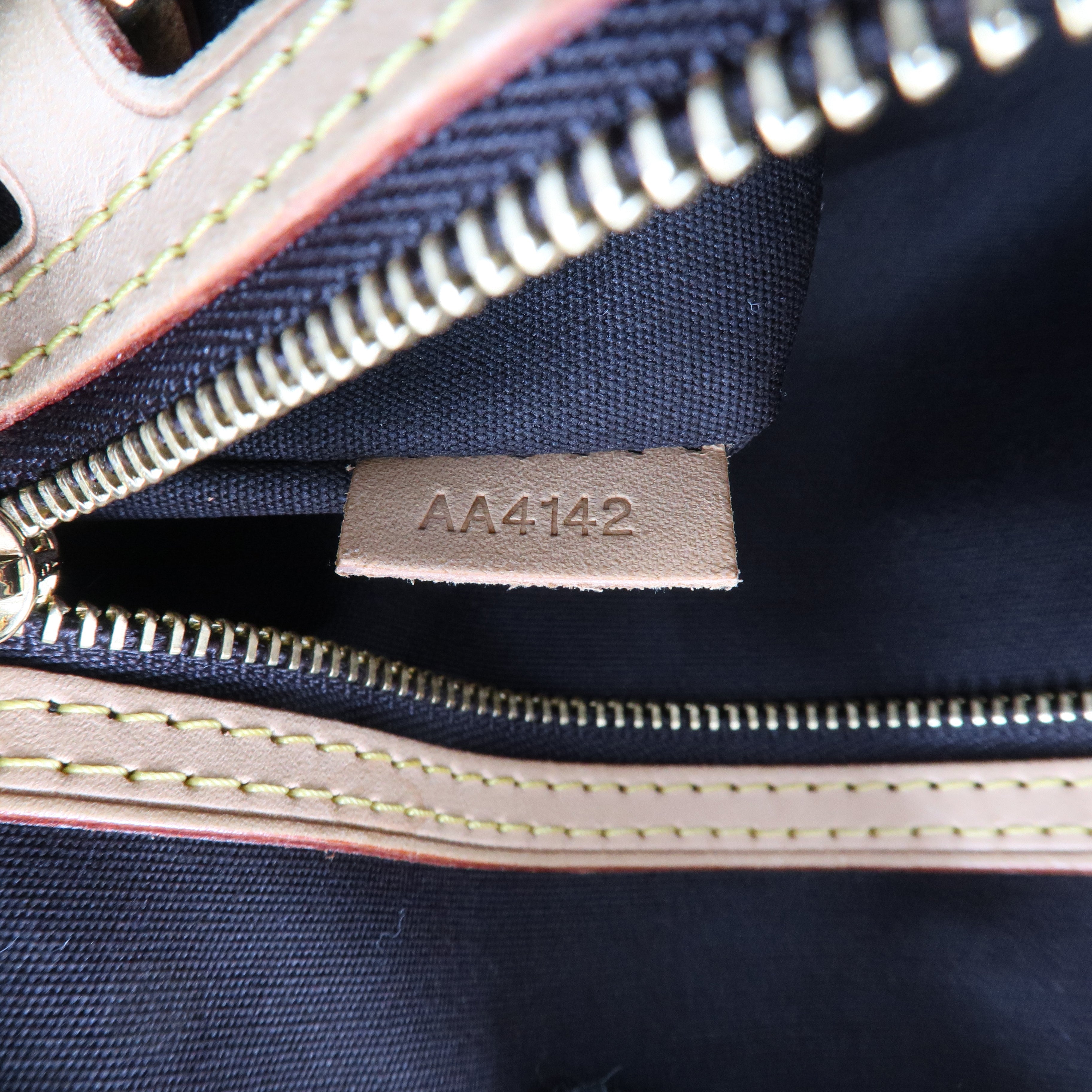 Louis Vuitton Vernis Brea MM 2Way Hand Bag Amarante M91619