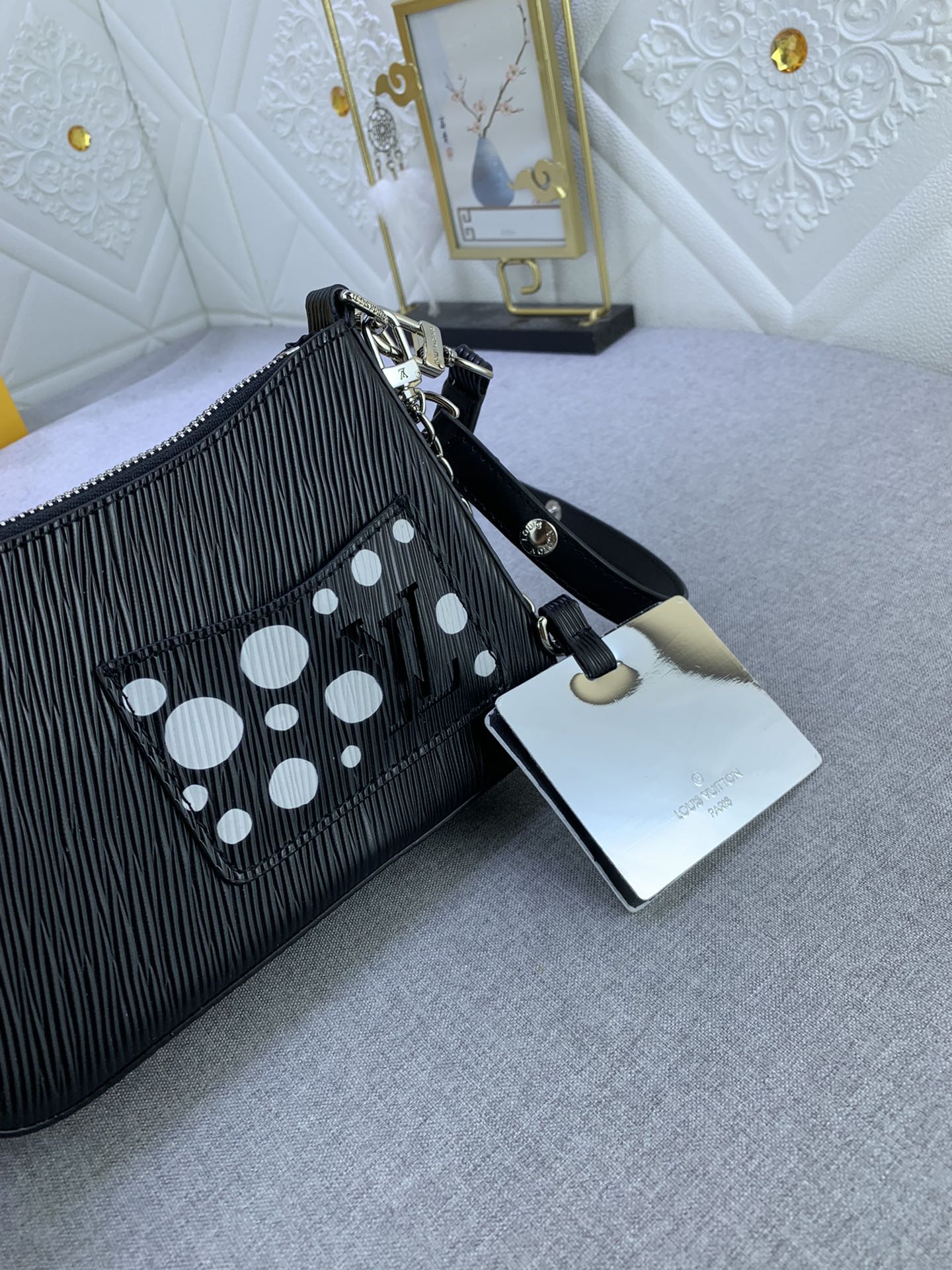 Luxury Bags Louis Vuitton  770