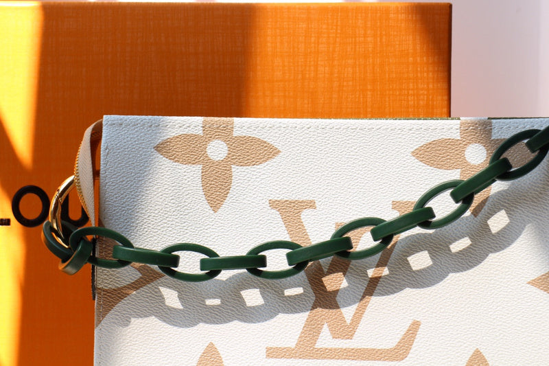 Louis Vuitton Luxury Bags 2665