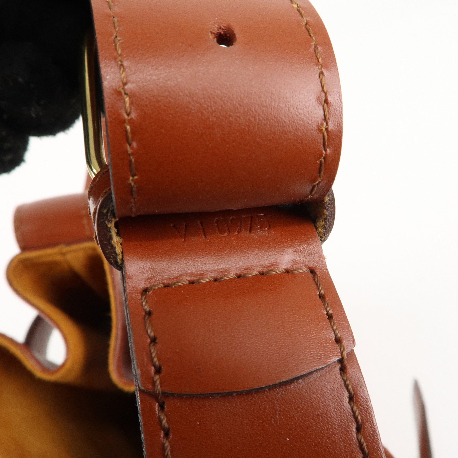 Louis Vuitton Epi Sac D'epaule PM Bucket Bag Kenya Brown M80203