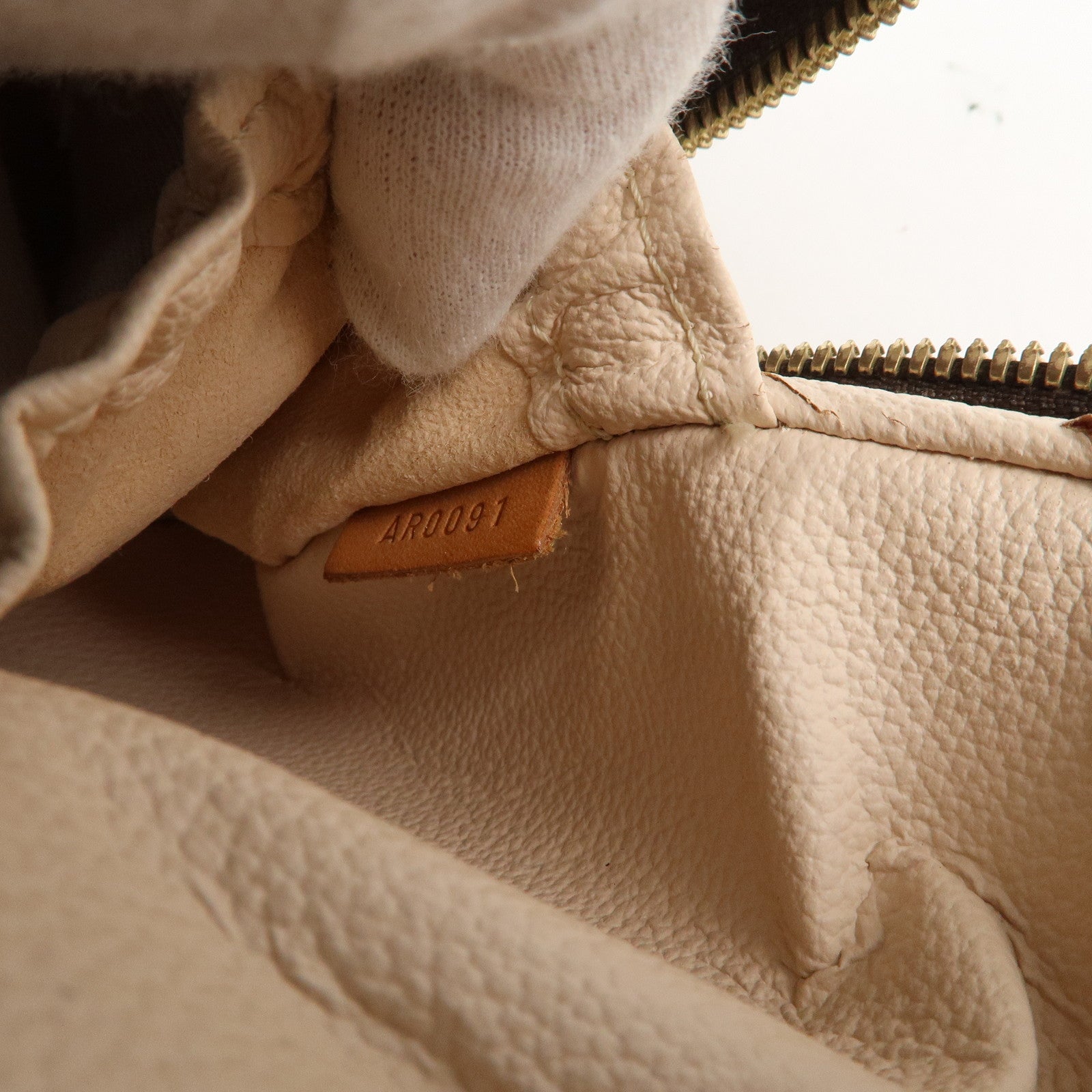 Louis Vuitton Monogram Spontini Hand Bag Brown M47500