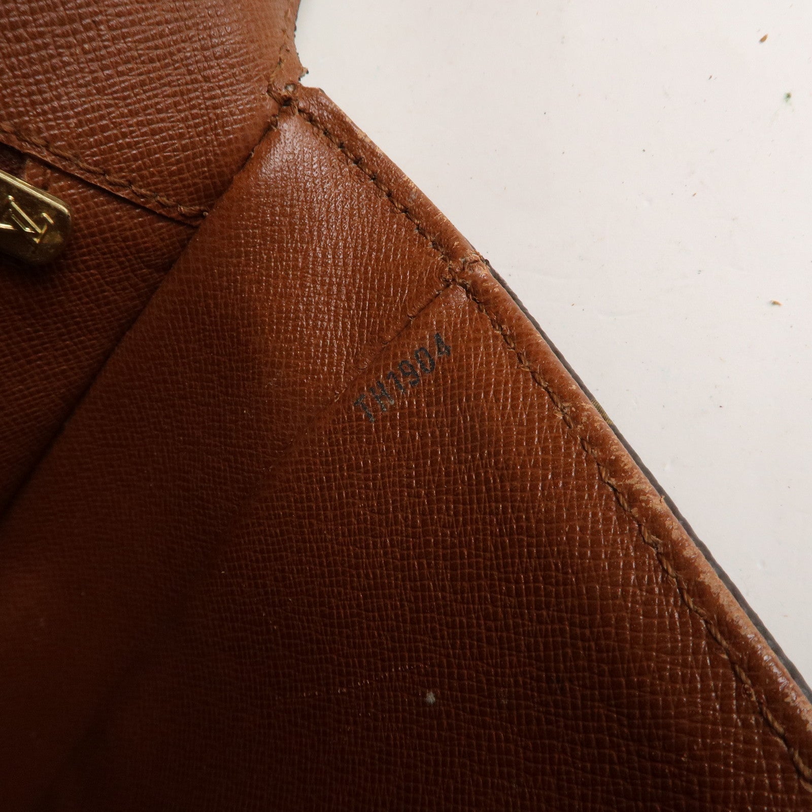 Louis Vuitton Monogram Shanti GM Shoulder Bag M51232