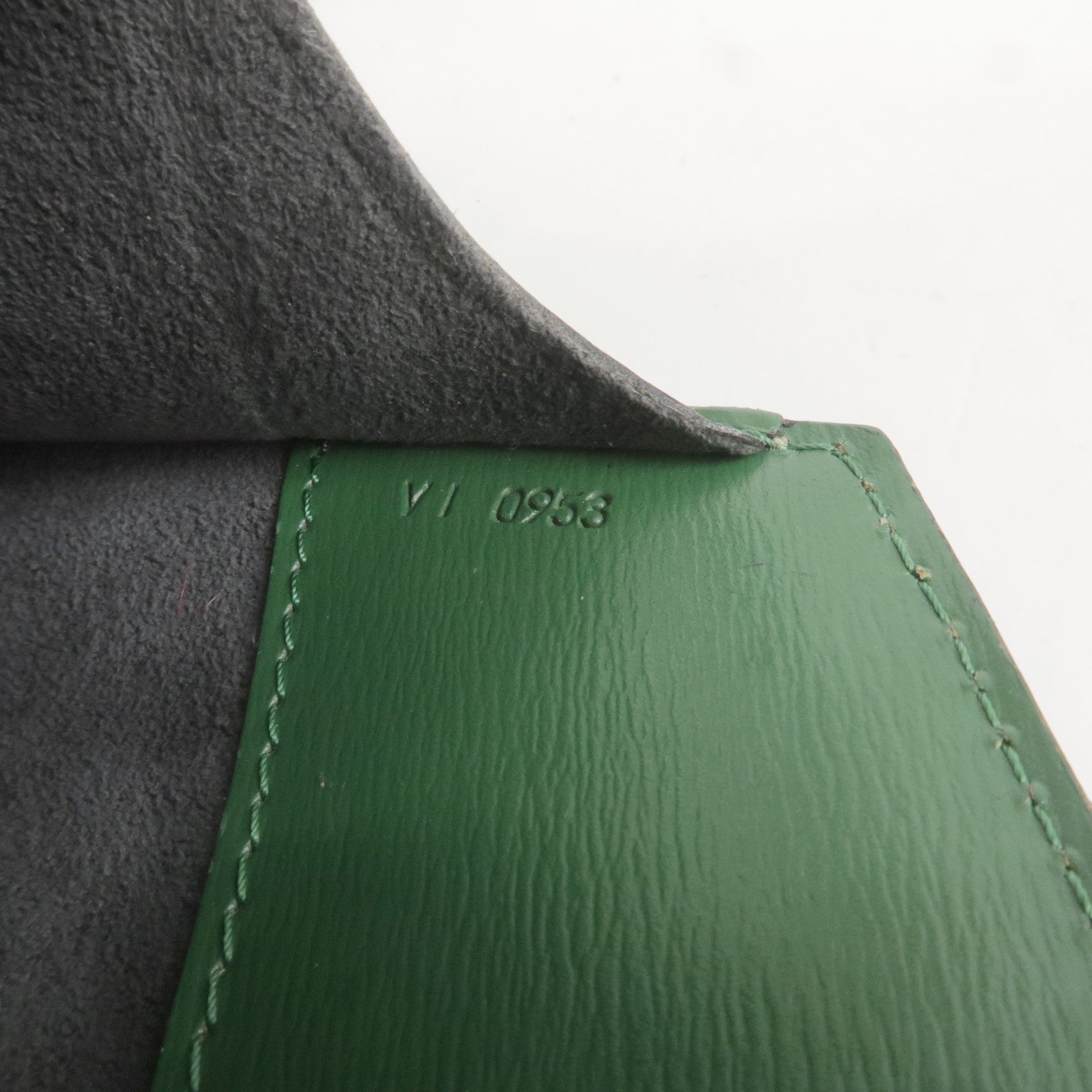 Louis Vuitton Epi Cluny Shoulder Bag Borneo Green M52254