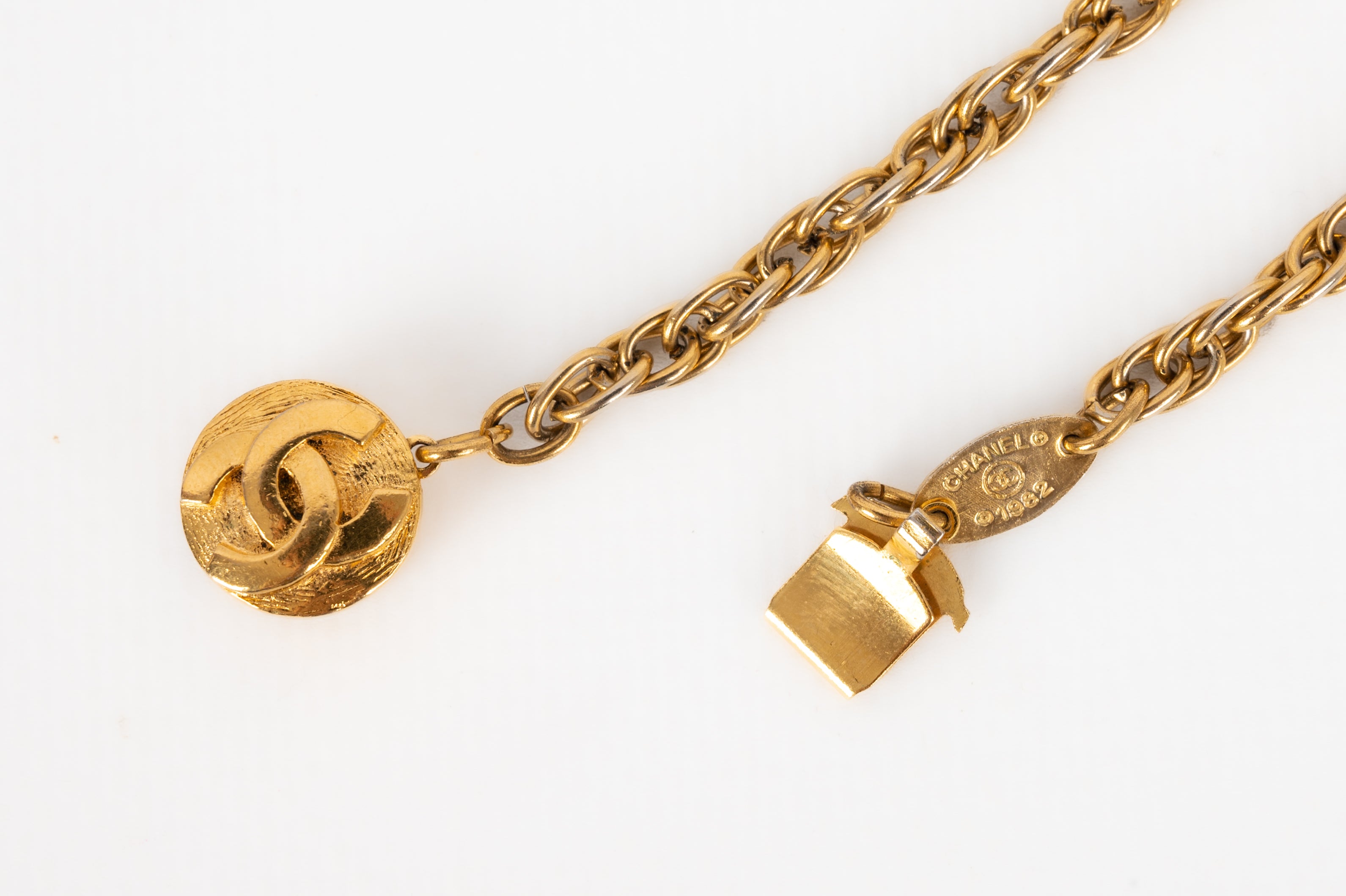 Collier / Sautoir Chanel 1982