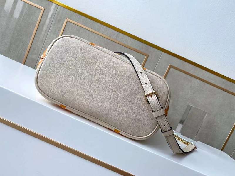 Louis Vuitton Luxury Bags 2527