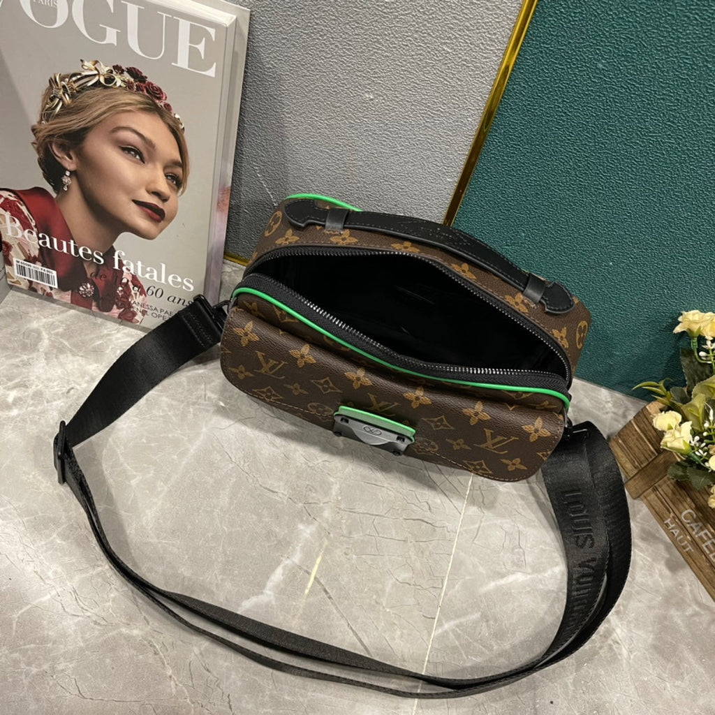 Luxury Bags Louis Vuitton  851