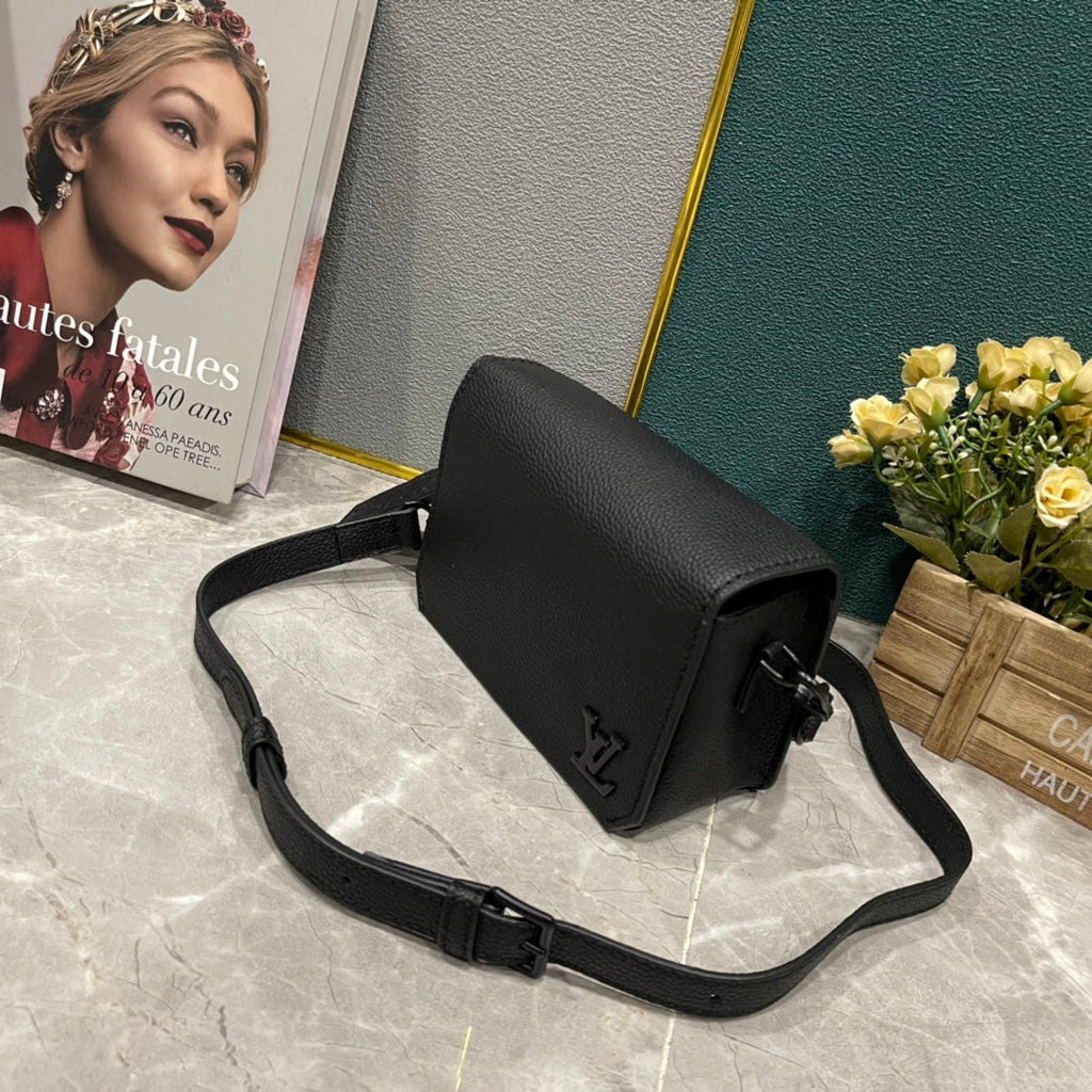 Luxury Bags Louis Vuitton  867