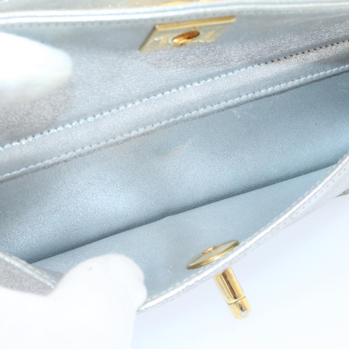 CHANEL Clutch Bag Leather Silver CC Auth 26857
