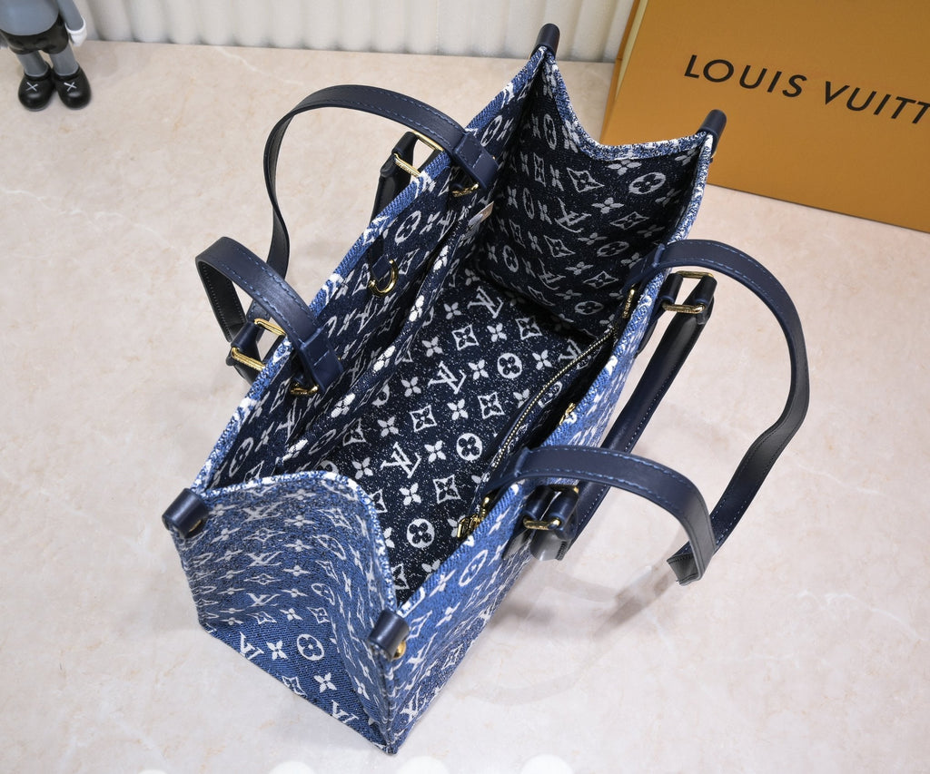 Luxury Bags Louis Vuitton  874