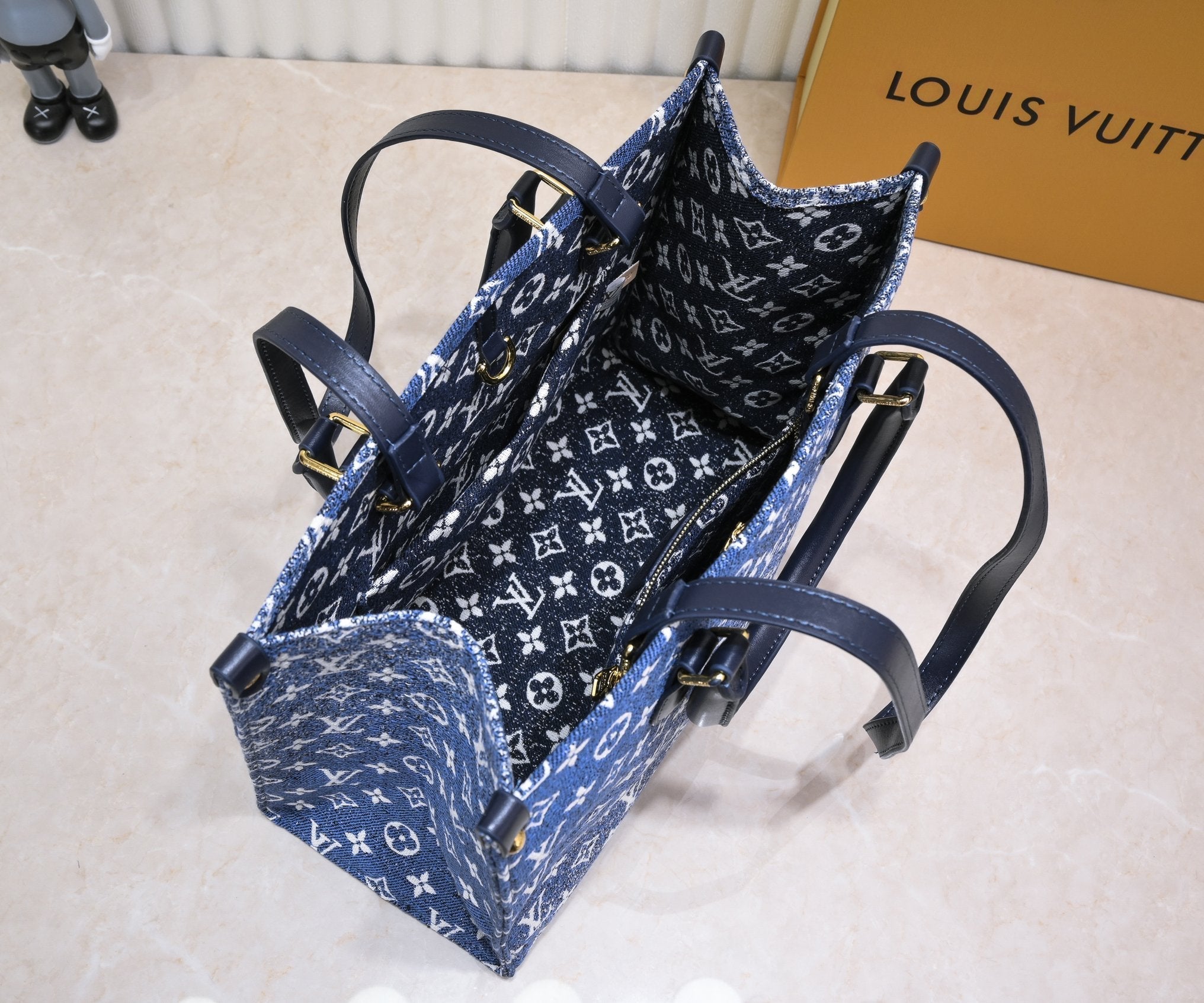 Luxury Bags Louis Vuitton  874