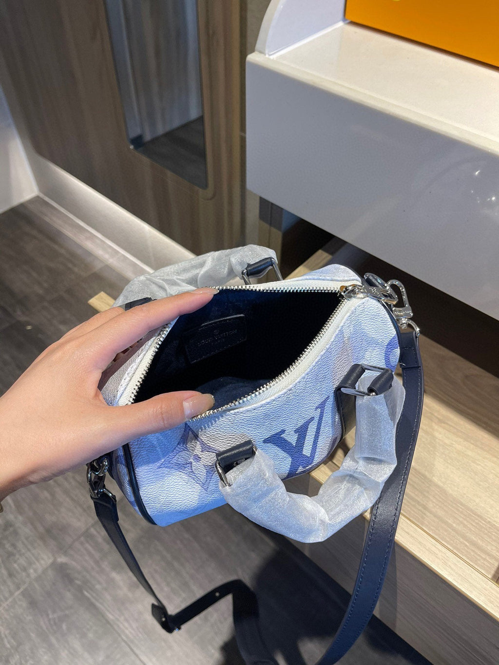 Designer Handbags louis vuitton 511
