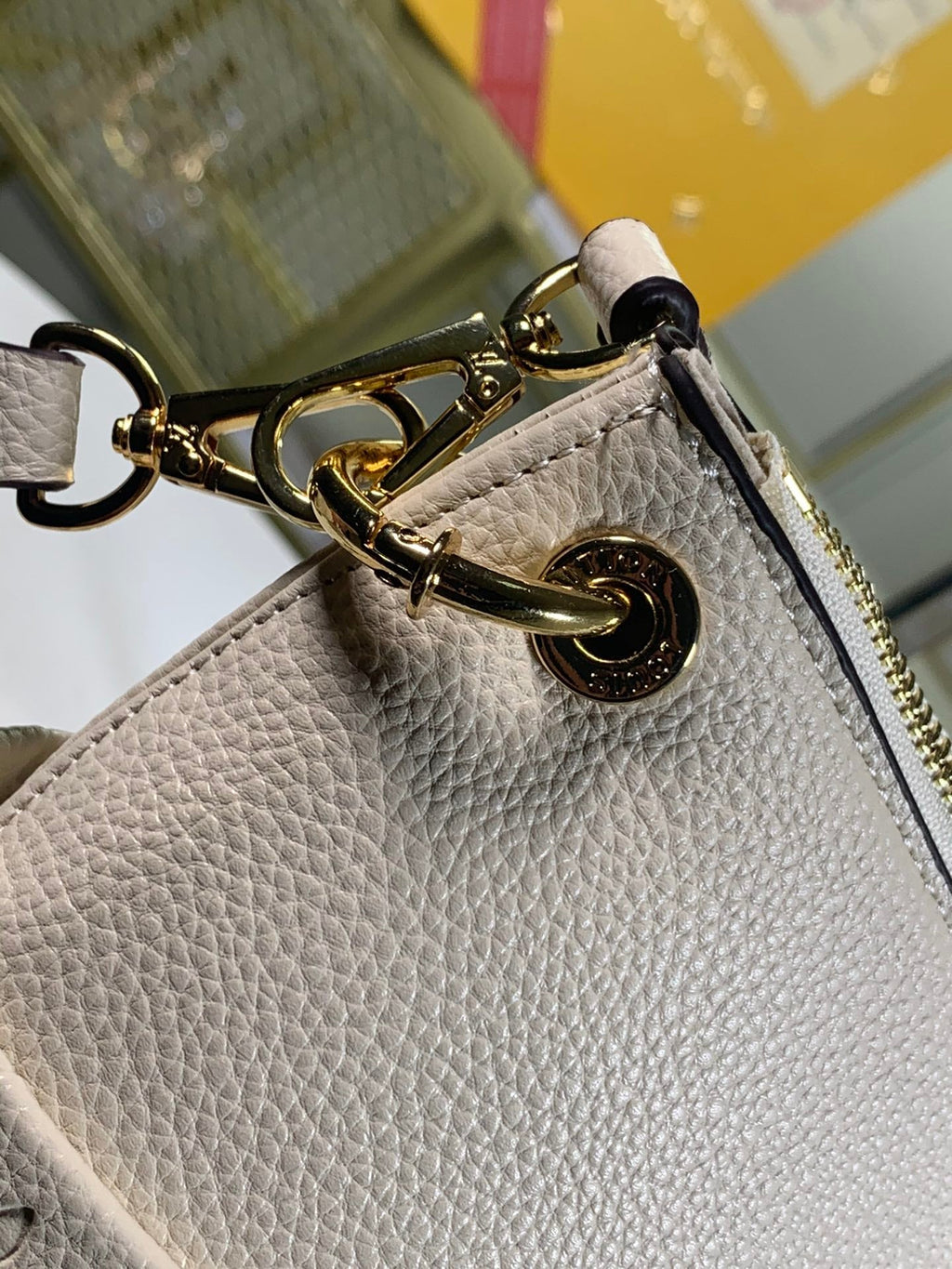Designer Handbags louis vuitton 112