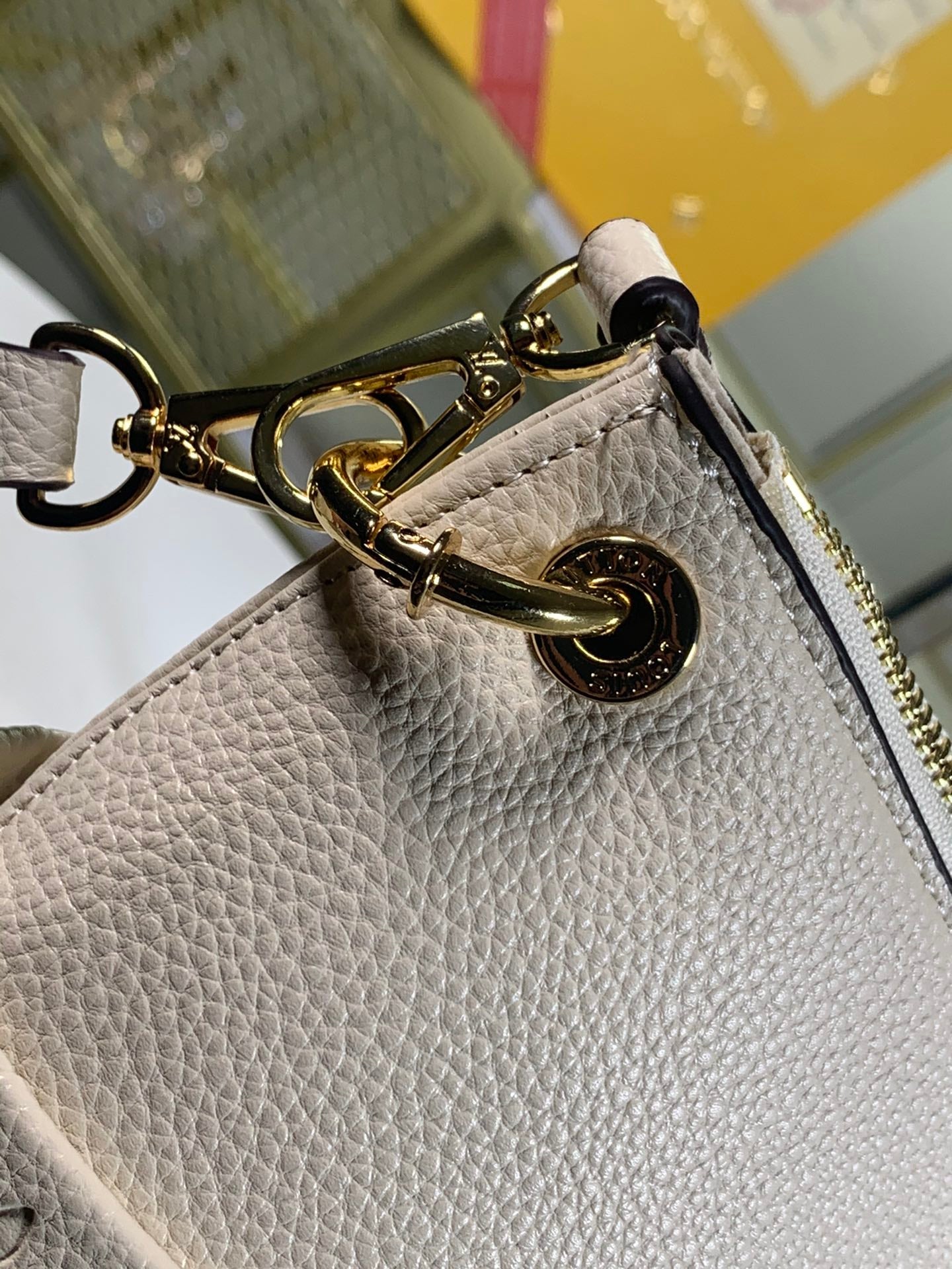 Designer Handbags louis vuitton 112