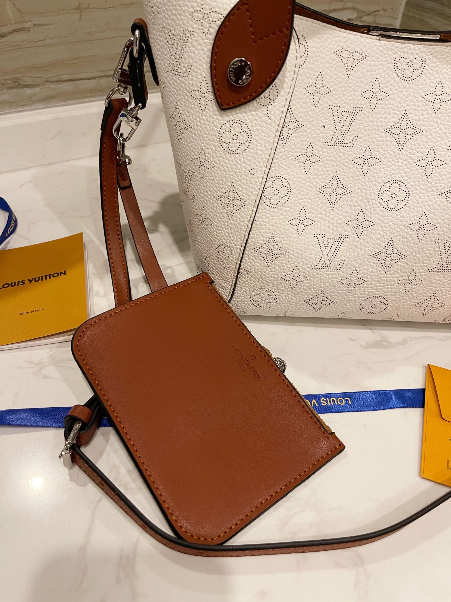 Designer Handbags louis vuitton 085