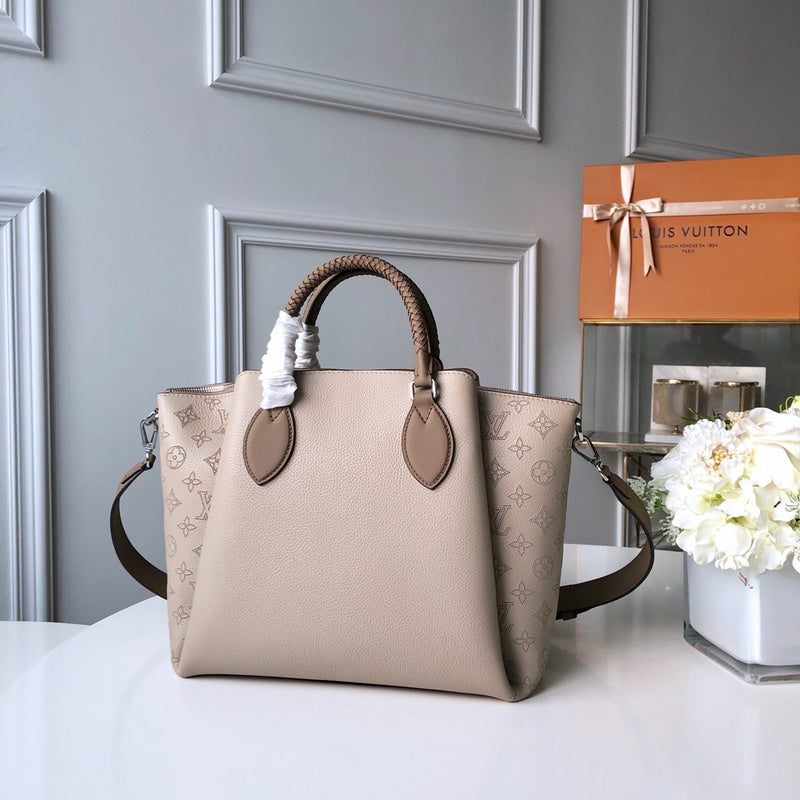 Louis Vuitton Luxury Bags 2610
