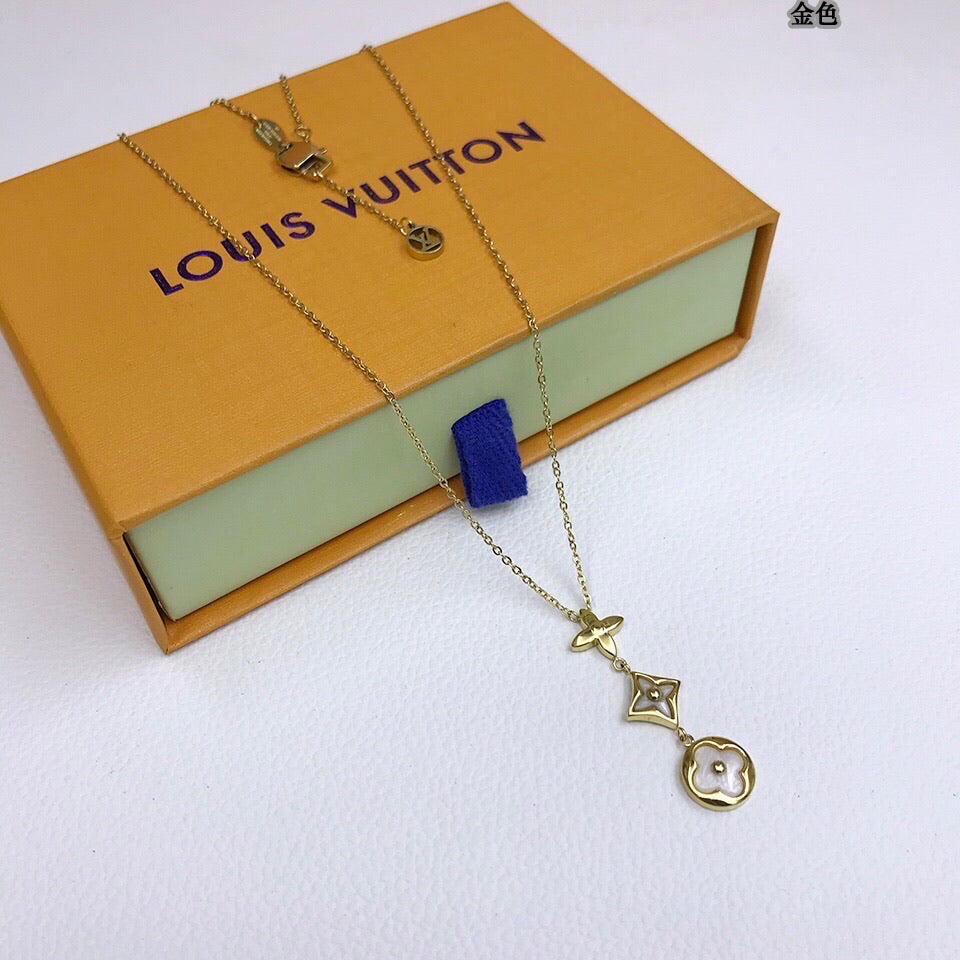 BG - Holiday Necklace louis vuitton023