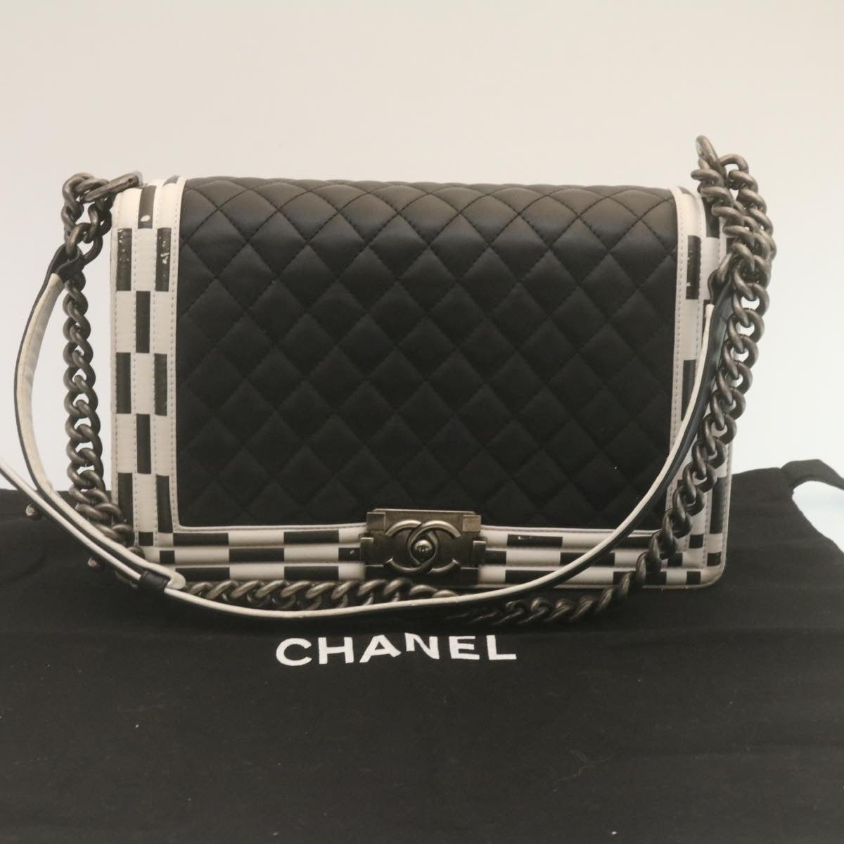 CHANEL Matelasse Boy  Chain Shoulder Bag Lamb Skin Black CC Auth 29190A