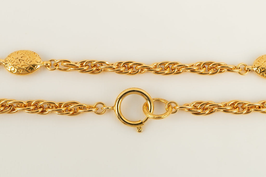 Collier / sautoir en m��tal dor�� Chanel