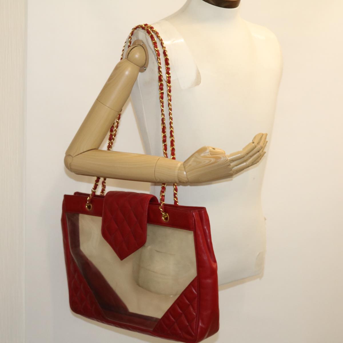 CHANEL Matelasse Chain Shoulder Bag Lamb Skin Enamel Red Clear CC Auth 29894A
