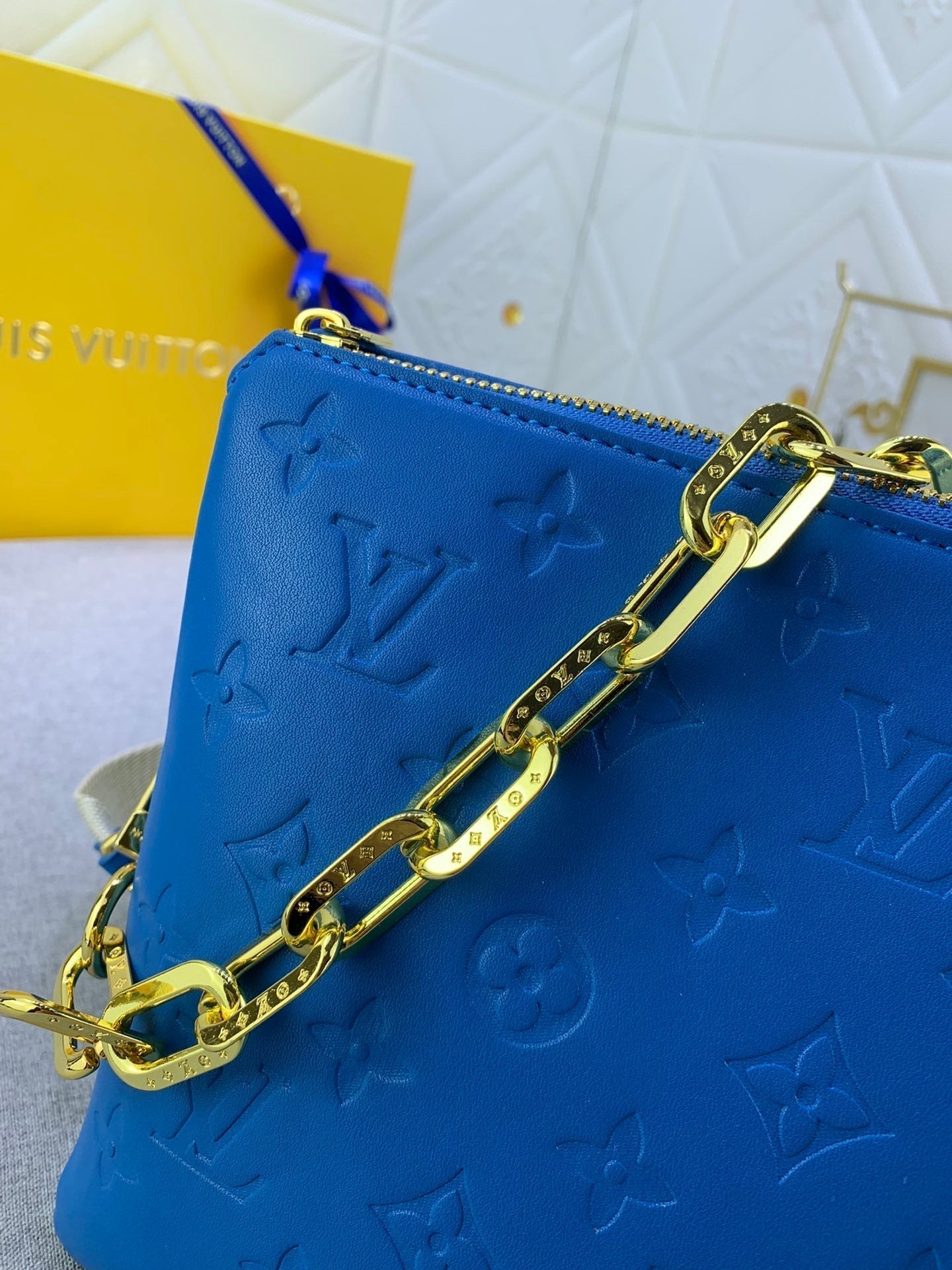 Luxury Bags Louis Vuitton  878