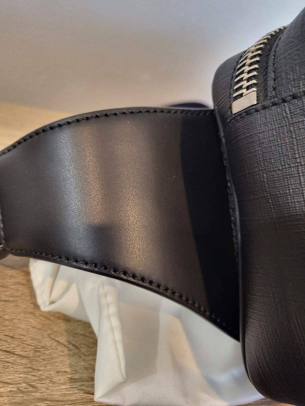 Authentic GG Black Belt Bag Gucci