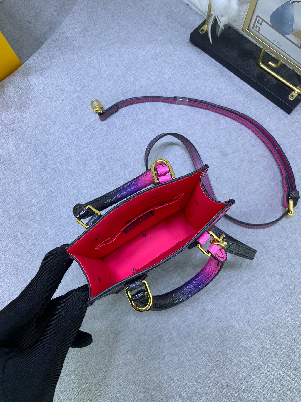 Luxury Bags Louis Vuitton  822