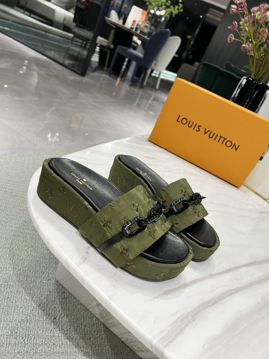 louis vuitton Jumbo Flatform Mule Green For Women LV