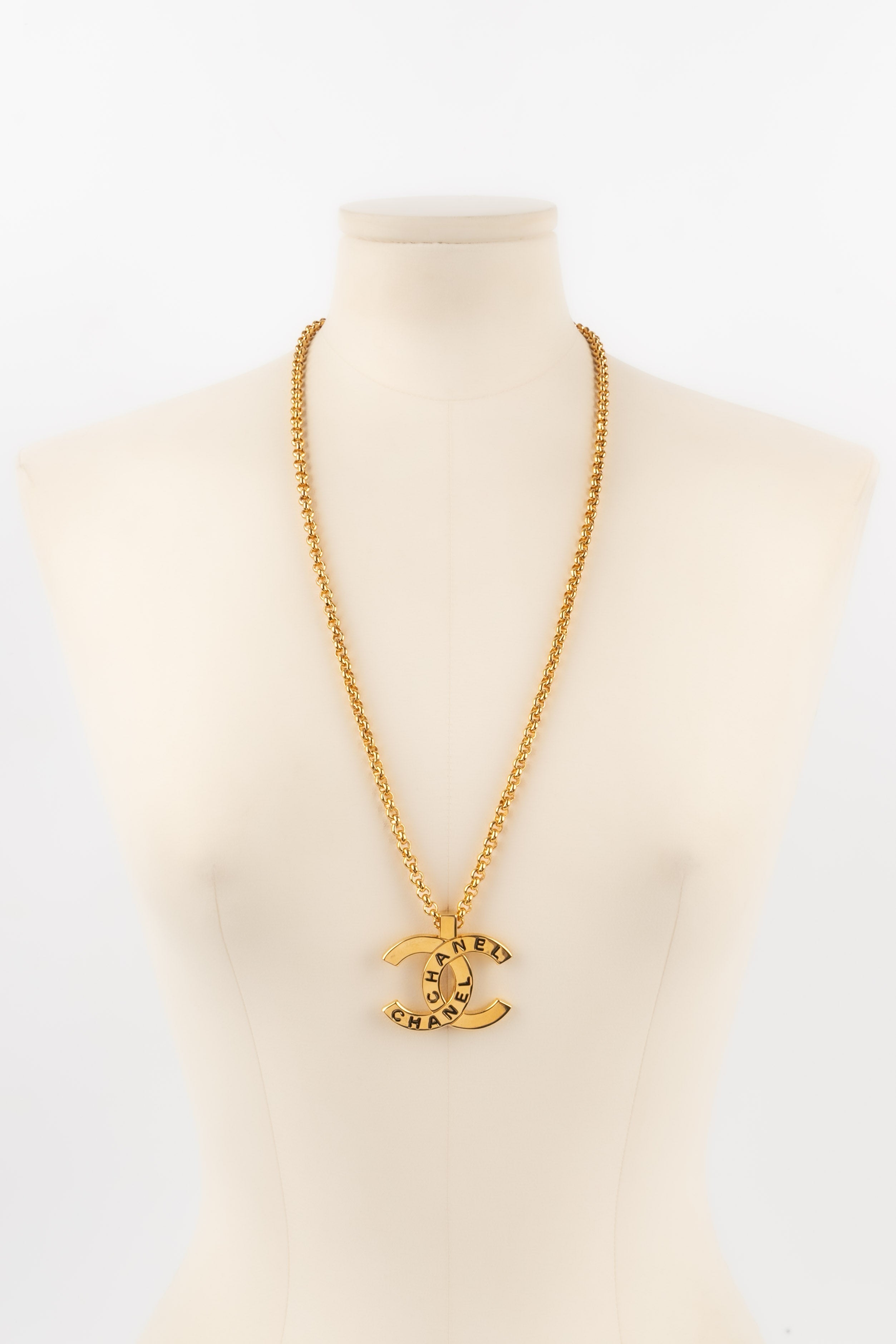 Collier cc Chanel