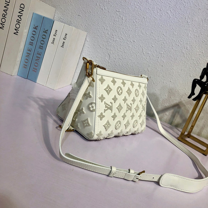 Louis Vuitton Luxury Bags 1902