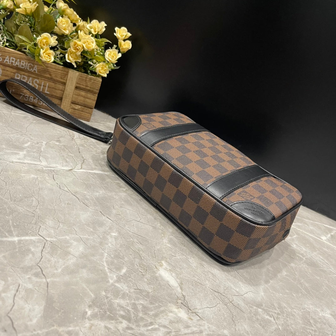 Luxury Bags Louis Vuitton  860