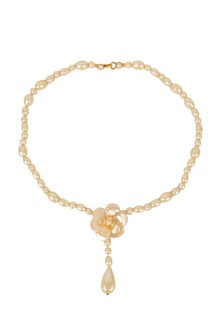 Collier cam��lia Chanel Printemps 1999