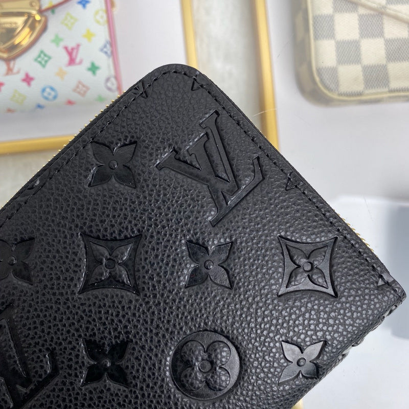 Louis Vuitton Luxury Bags 1824
