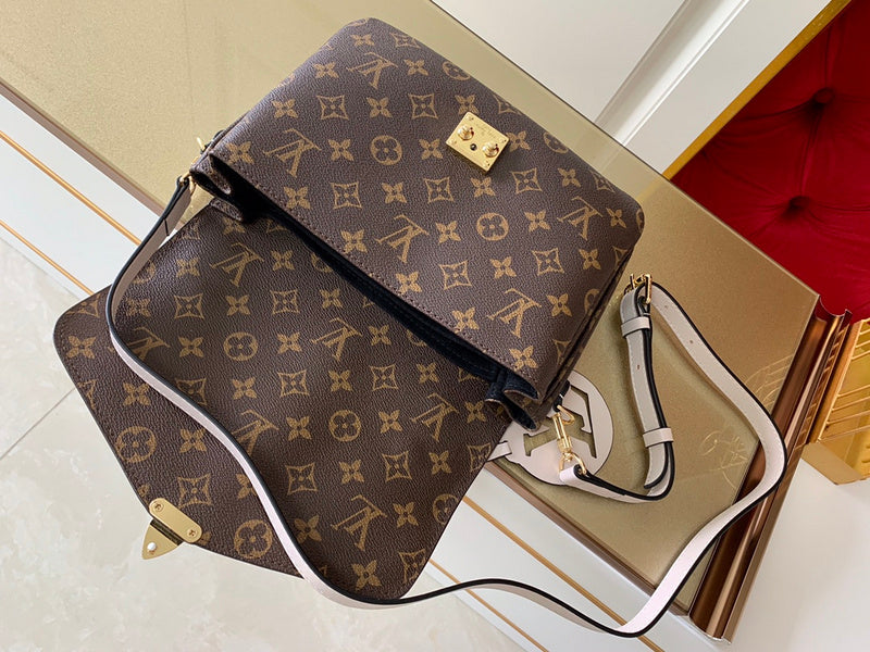 Louis Vuitton Luxury Bags 2644