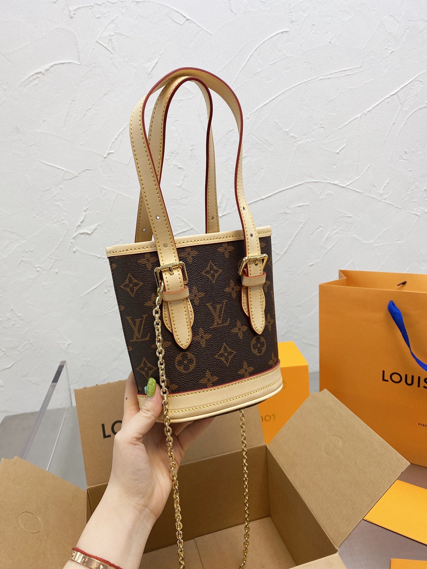 Designer Handbags louis vuitton 079