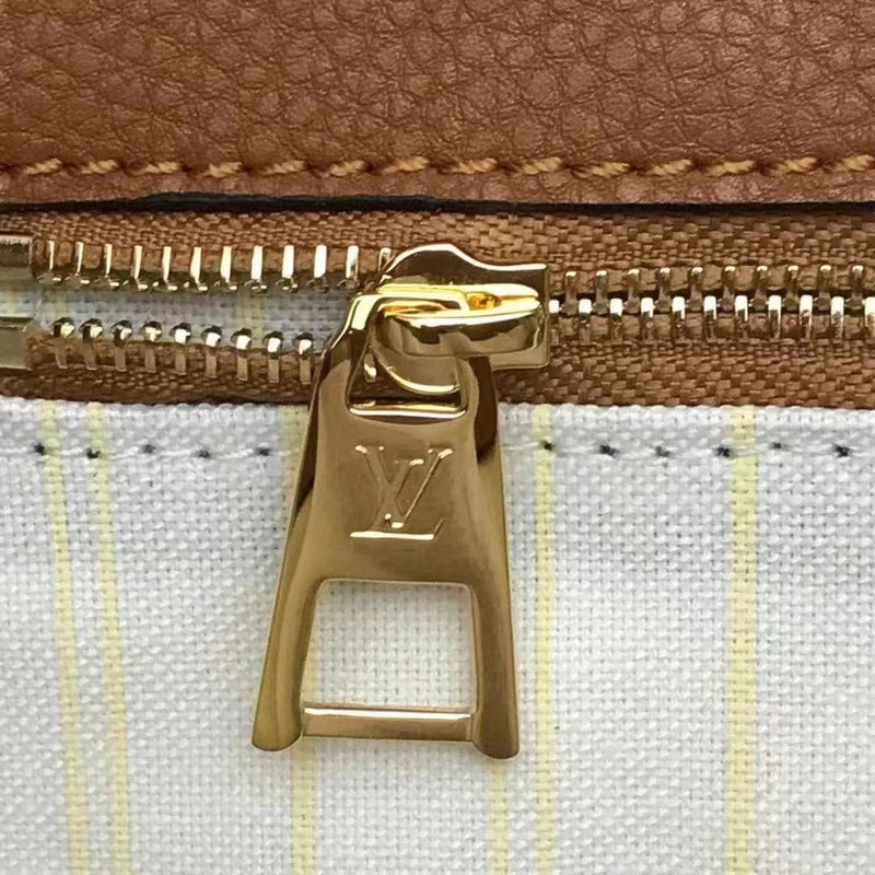 Louis Vuitton Luxury Bags 2494