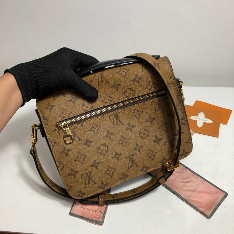 Louis Vuitton Luxury Bags 2637