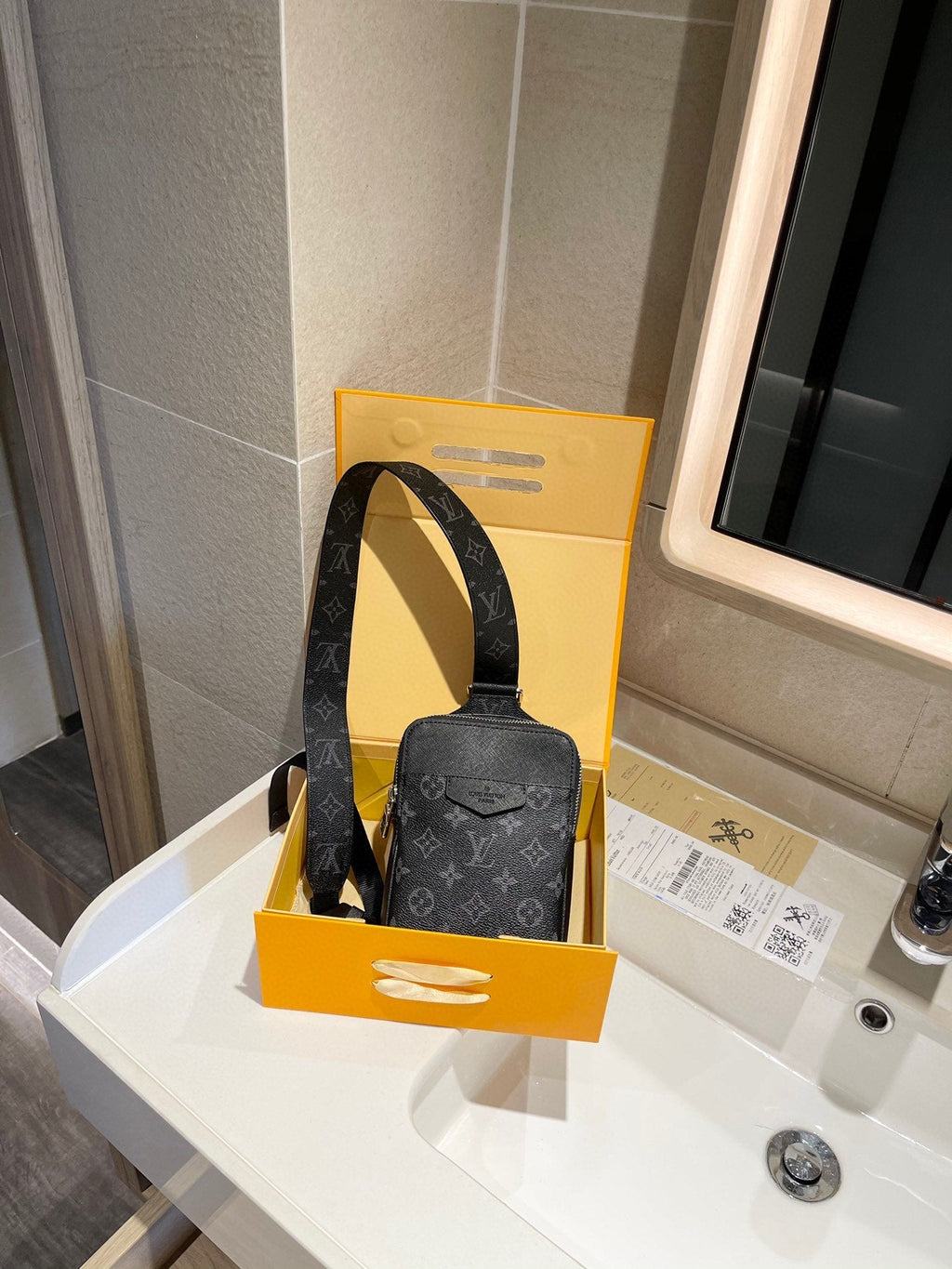 Designer Handbags Louis Vuitton 484