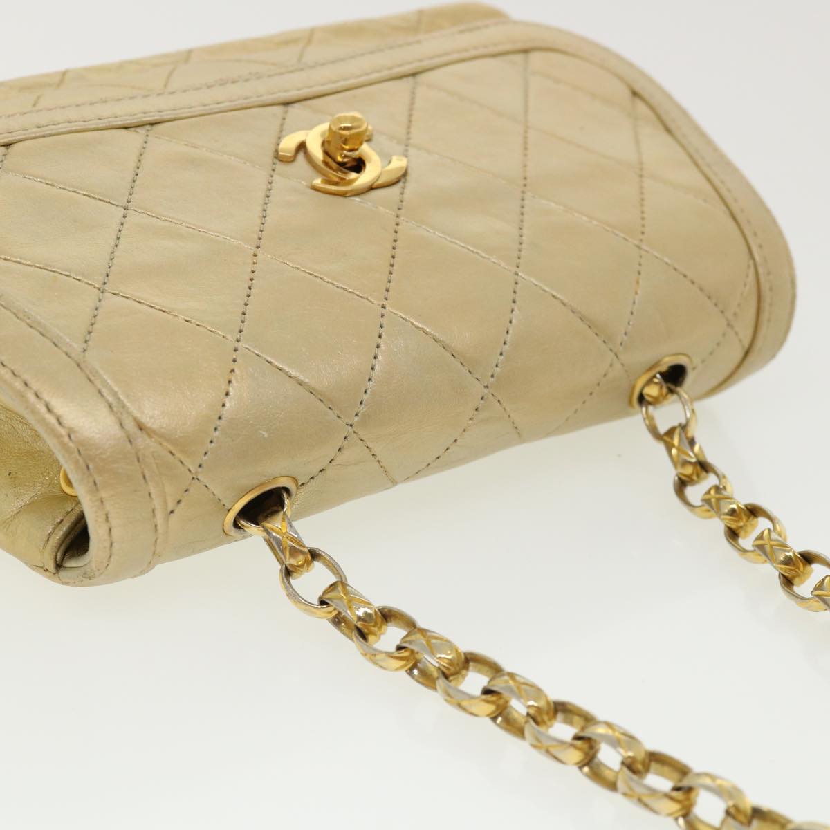 CHANEL Matelasse Turn Lock Chain Shoulder Bag Lamb Skin Gold CC  31382A