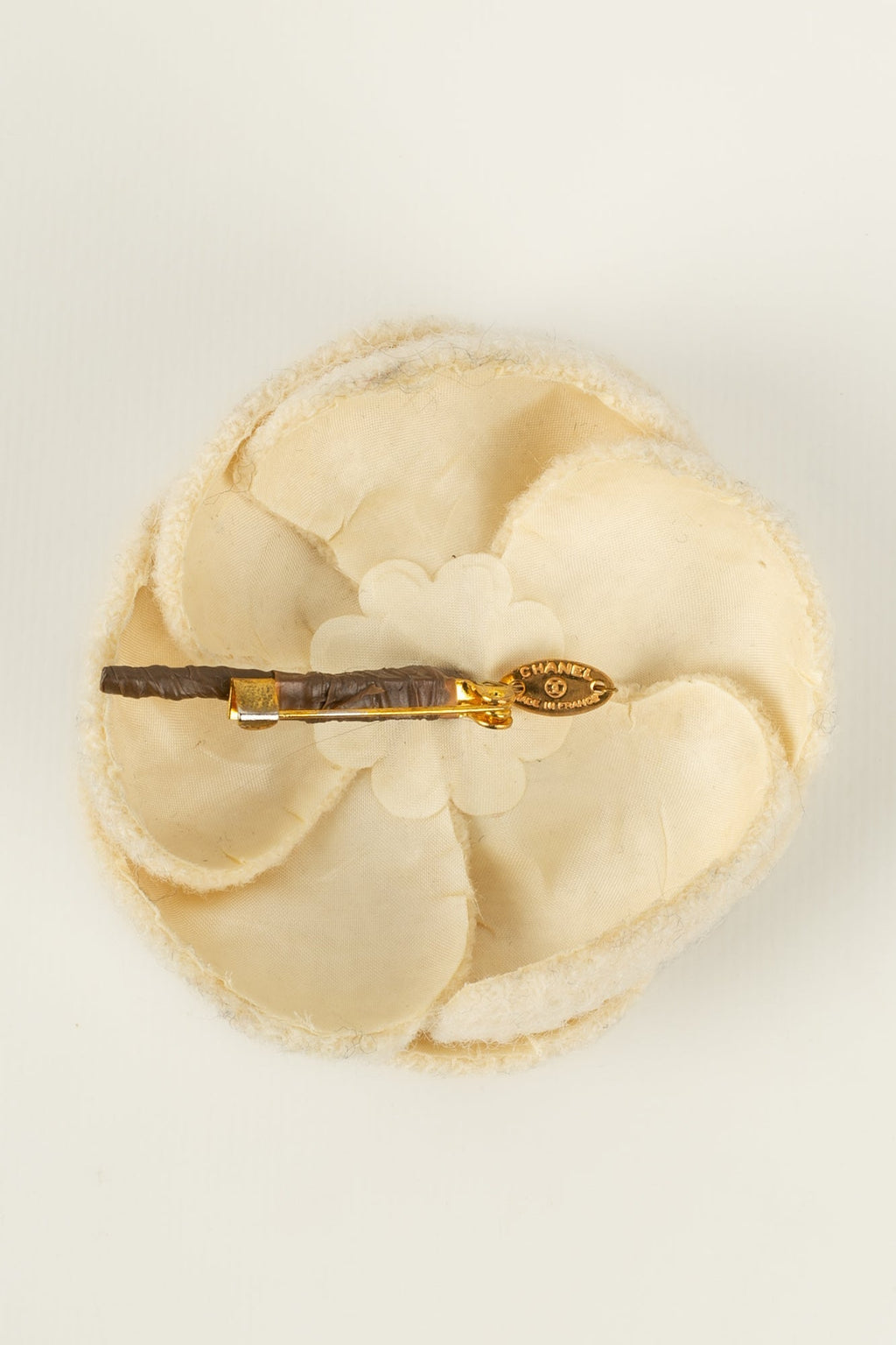 Broche camélia Chanel