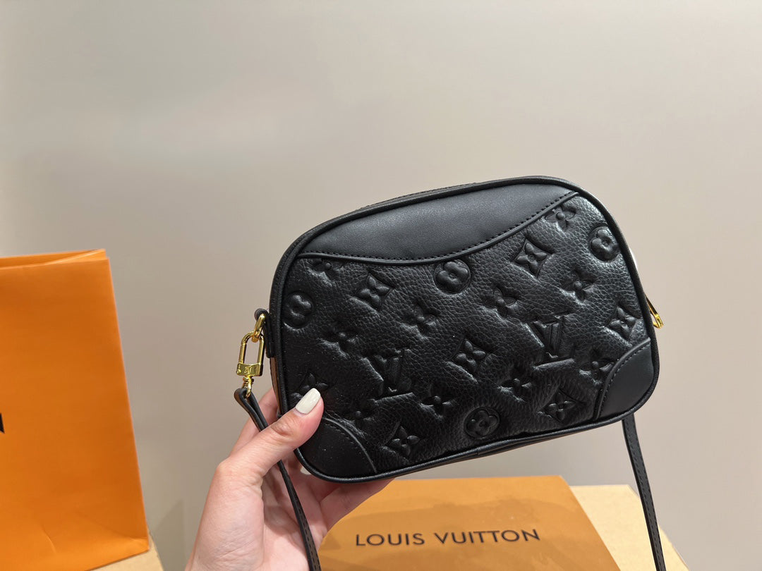Luxury Bags Louis Vuitton  756