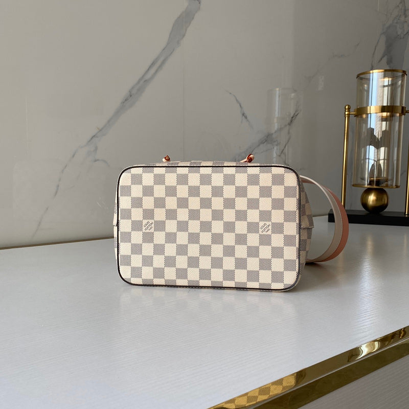 Louis Vuitton Luxury Bags 2699