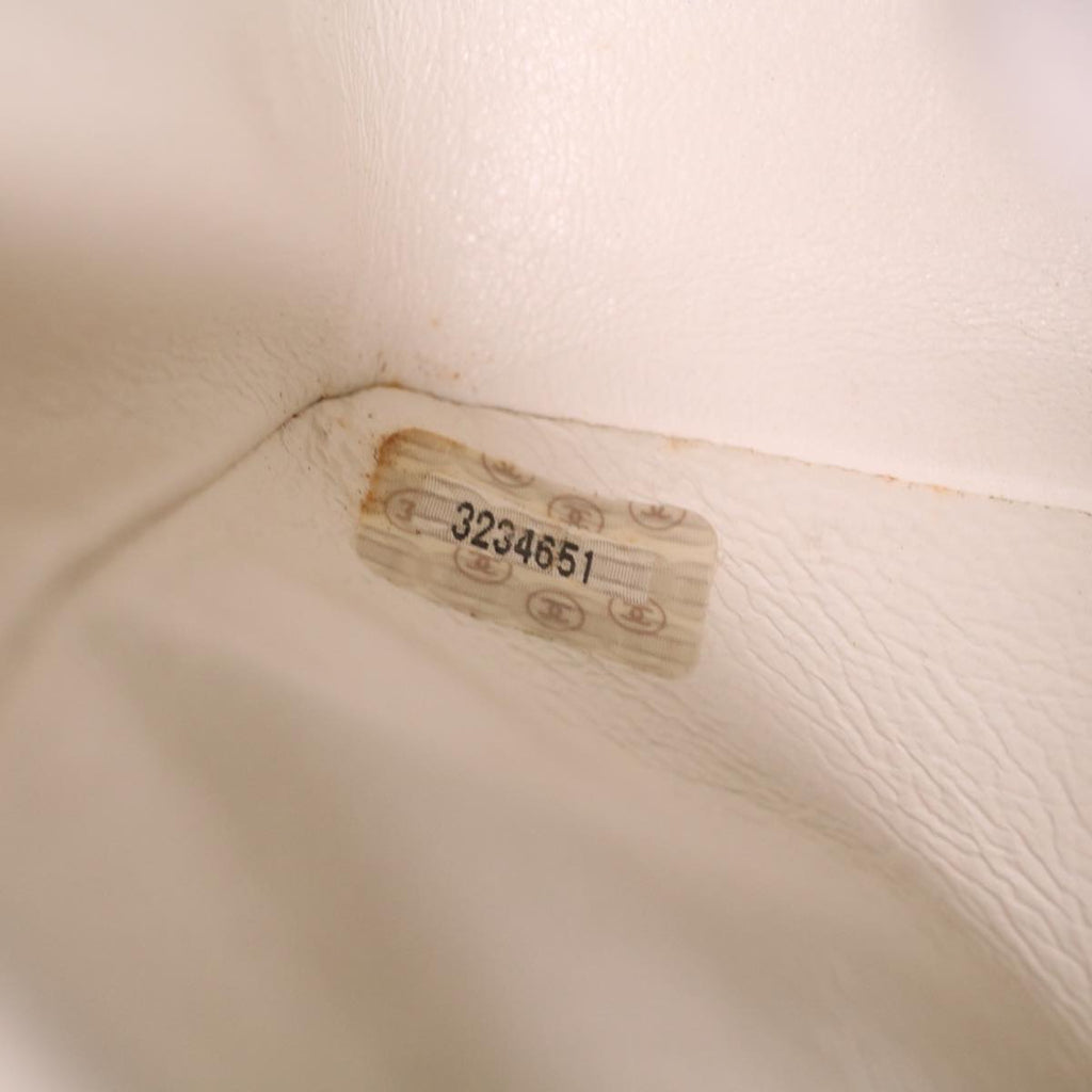 CHANEL Matelasse Turn Lock Shoulder Bag Lamb Skin Brown White CC Auth 32160A