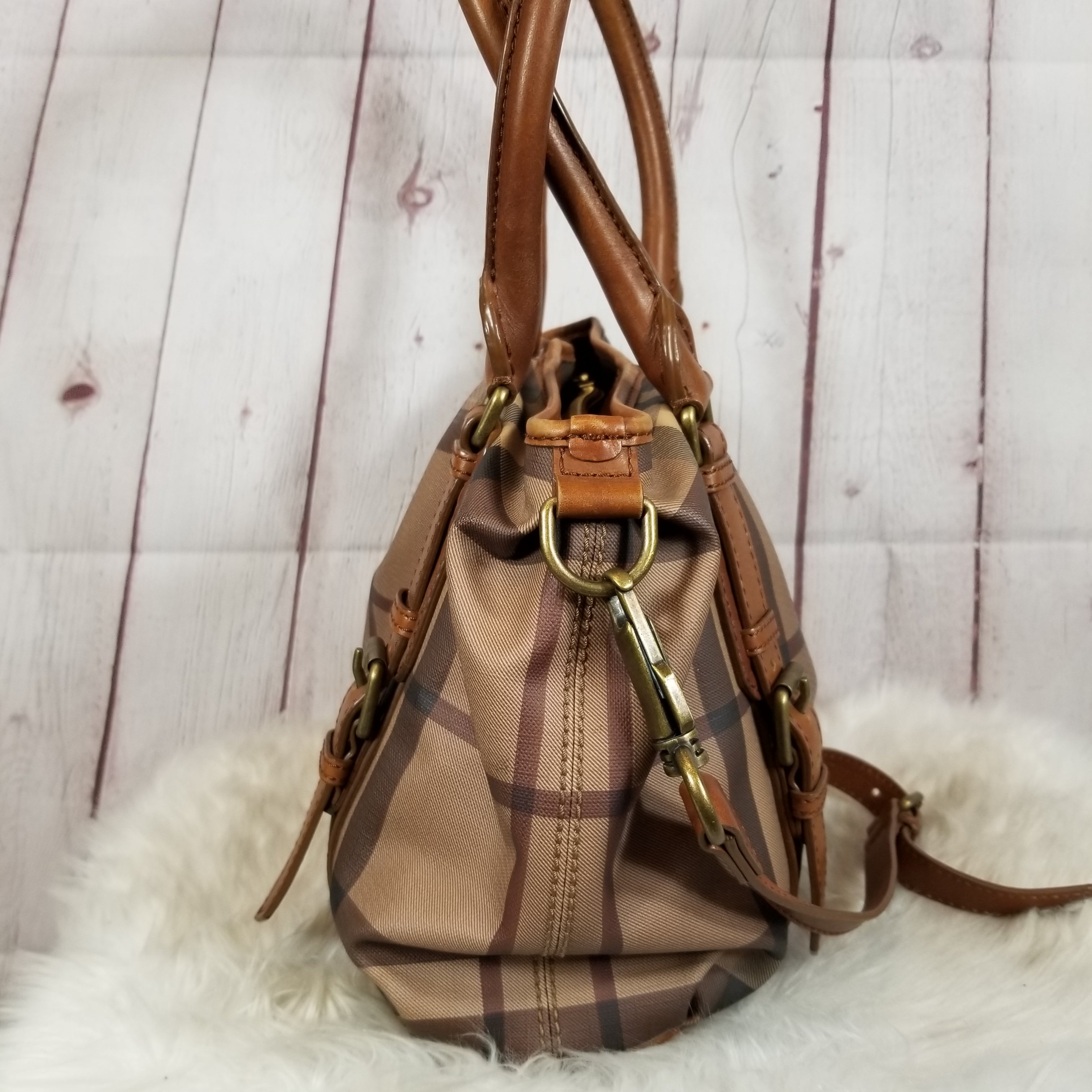 Handbag Designer By Burberry  Size: Medium